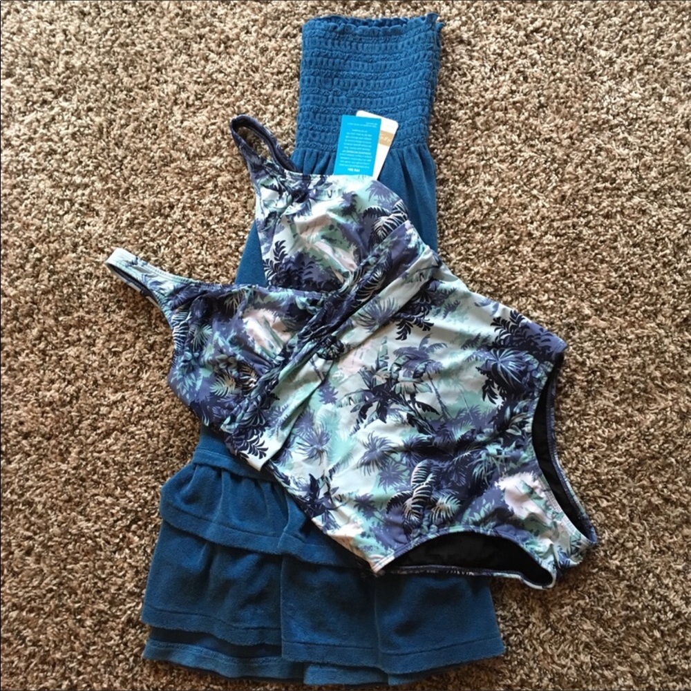 🎉Host pick🎉Juicy Couture cover up & swimsuit
